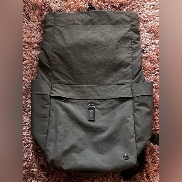 Lululemon Olive Cross Paths Rucksack *14L backpack - Picture 8 of 15